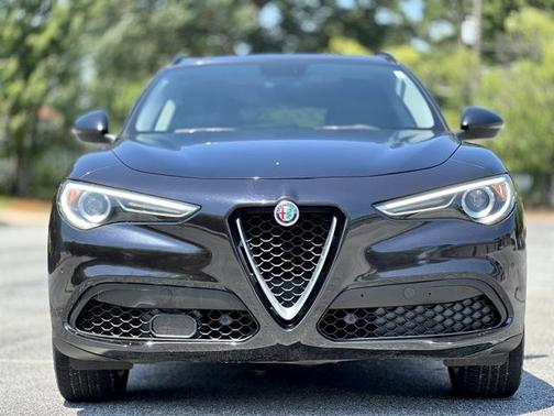 2018 Alfa Romeo Stelvio Sport