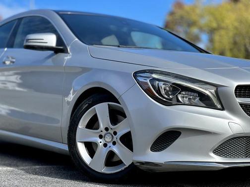 2017 Mercedes-Benz CLA 250 Base