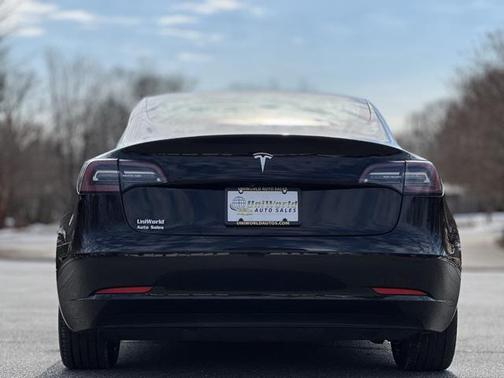 2019 Tesla Model 3 Mid Range
