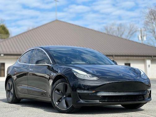 2019 Tesla Model 3 Mid Range