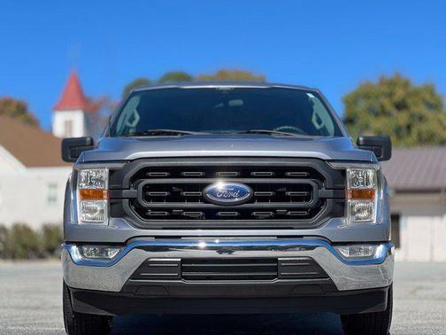 Iconic Silver Metallic 2021 Ford F-150 XL