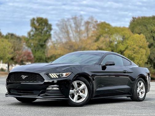 2017 Ford Mustang V6