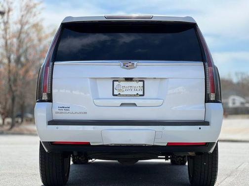 2020 Cadillac Escalade ESV Luxury