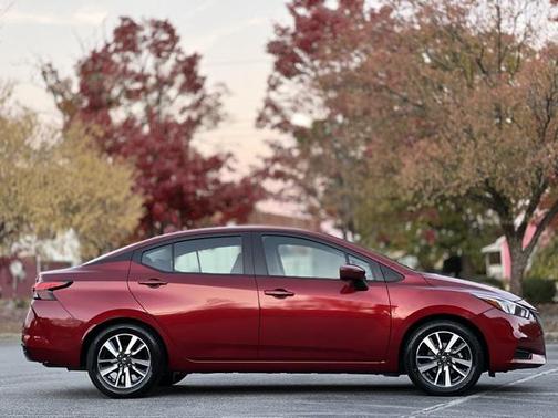 2021 Nissan Versa 1.6 SV