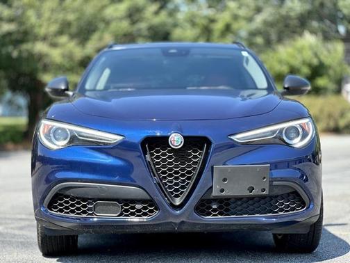 2021 Alfa Romeo Stelvio Base