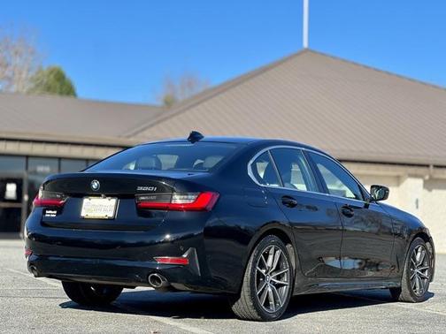 2021 BMW 330 330i