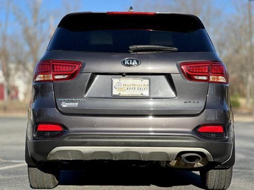 2019 Kia Sorento EX