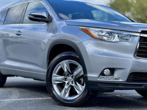 2014 Toyota Highlander Limited Platinum