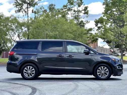 2019 Kia Sedona LX