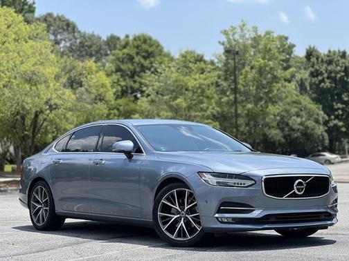 2018 Volvo S90 T5 Momentum