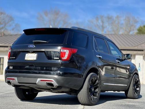 2017 Ford Explorer Platinum