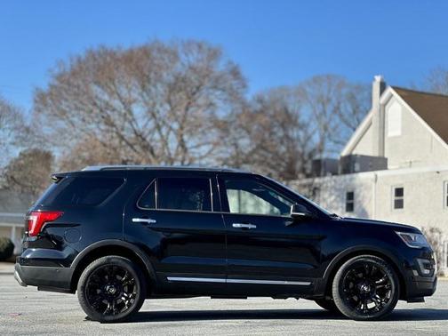 2017 Ford Explorer Platinum
