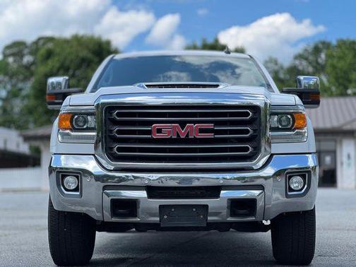 Summit White 2018 GMC Sierra 2500 SLT