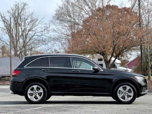 2017 Mercedes-Benz GLC 300 Base