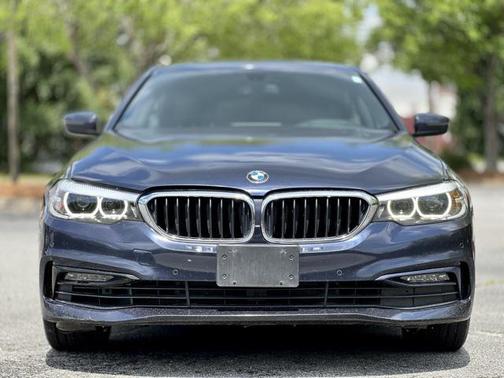 2017 BMW 530 530i