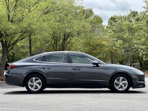 2021 Hyundai SONATA SE