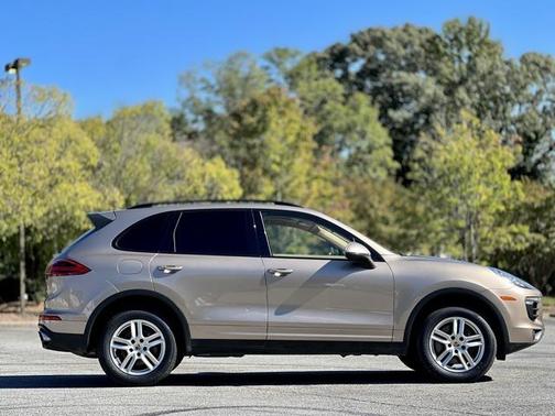 2016 Porsche Cayenne Cayenne