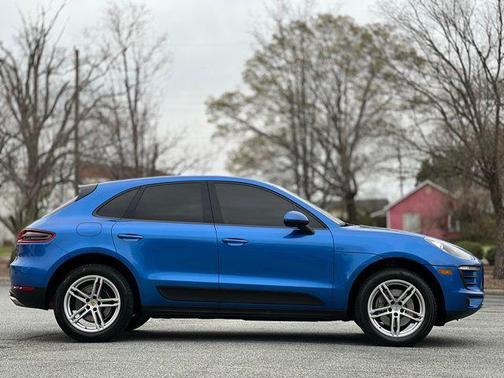 2017 Porsche Macan Base