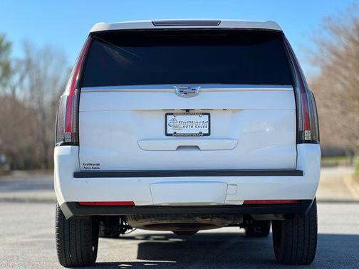 2016 Cadillac Escalade Luxury