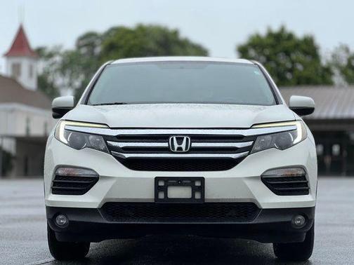 Wwhite 2018 Honda Pilot EX-L
