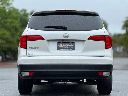 Wwhite 2018 Honda Pilot EX-L