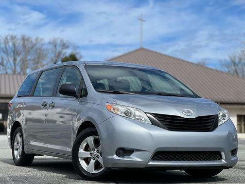 2017 Toyota Sienna SE