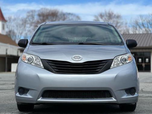 2017 Toyota Sienna SE