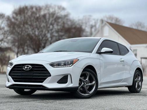 2019 Hyundai Veloster 2