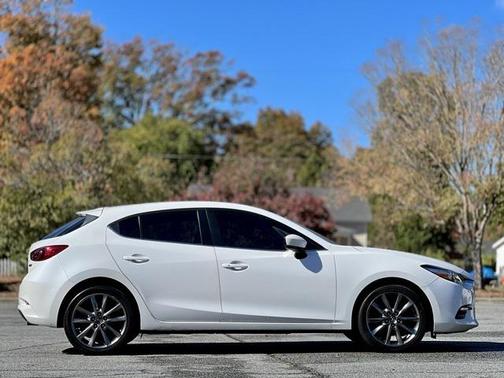 2018 Mazda Mazda3 Touring