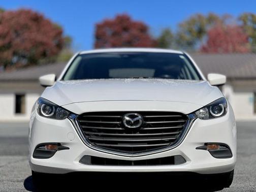 2018 Mazda Mazda3 Touring