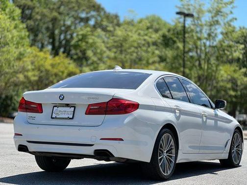 Alpine White 2019 BMW 540 540i