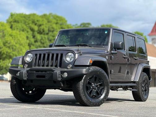 Granite Crystal Metallic Clearcoat 2016 Jeep Wrangler Unlimited Sahara