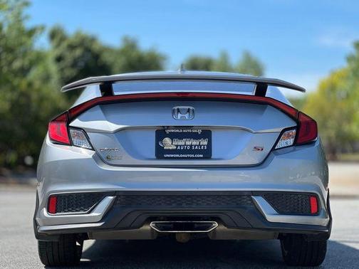 Lunar Silver Metallic 2018 Honda Civic Si