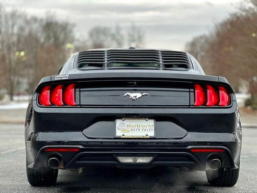 2019 Ford Mustang EcoBoost