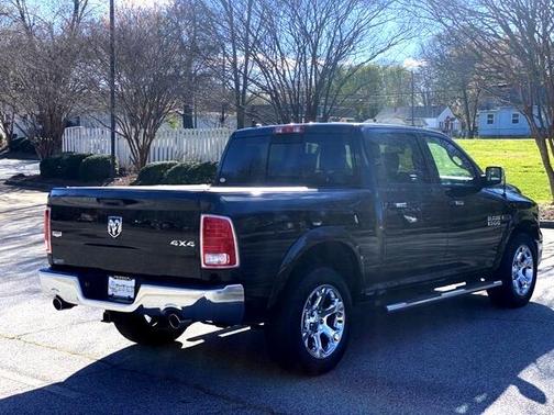 Photo 5 of 27 of 2016 RAM 1500 Laramie