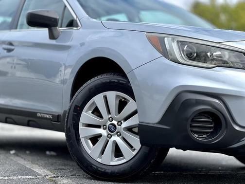 2018 Subaru Outback 2.5i