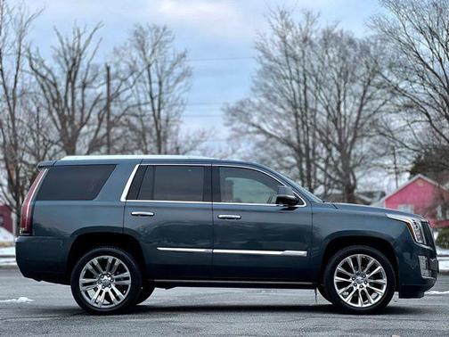 2019 Cadillac Escalade Premium Luxury
