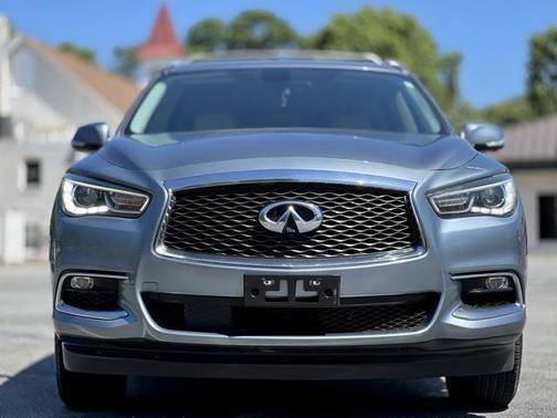 2018 INFINITI QX60 Base