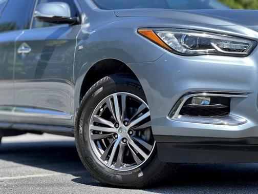 2018 INFINITI QX60 Base