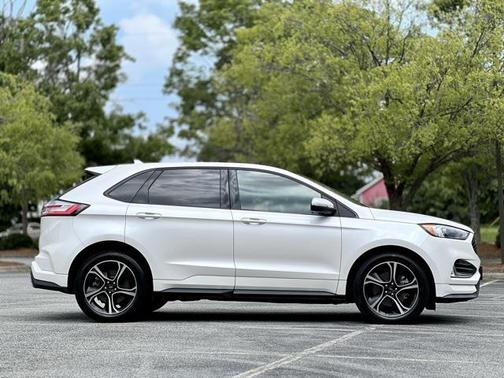 2019 Ford Edge ST