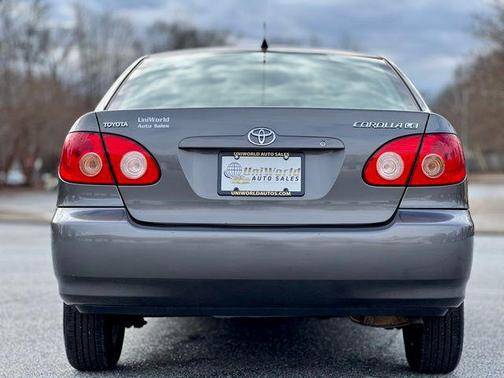 2005 Toyota Corolla LE