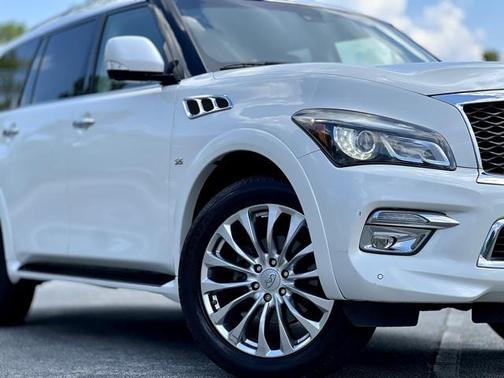 2017 INFINITI QX80 Base
