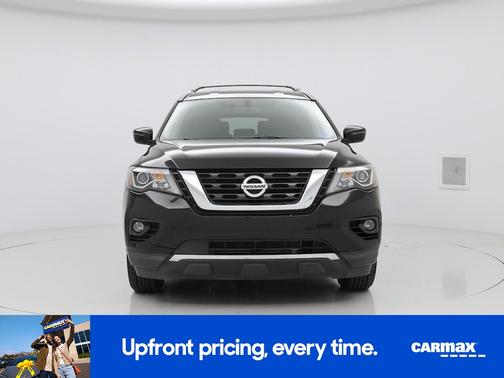 Black 2018 Nissan Pathfinder SV