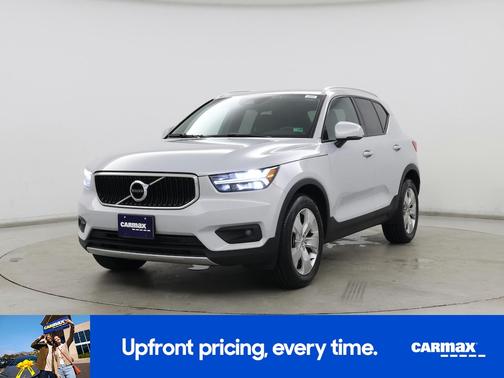 2021 Volvo XC40 T4 Momentum