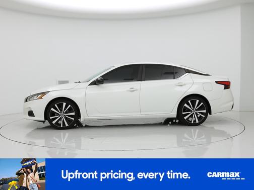White 2021 Nissan Altima SR