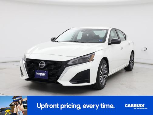 White 2025 Nissan Altima SV