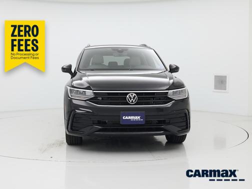 Black 2022 Volkswagen Tiguan SE R-Line Black