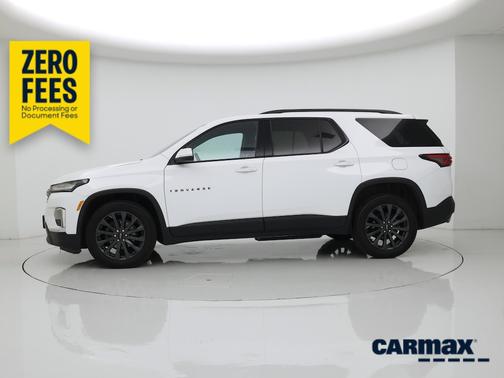 White 2023 Chevrolet Traverse RS