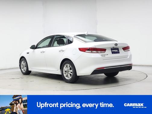 White 2018 Kia Optima LX