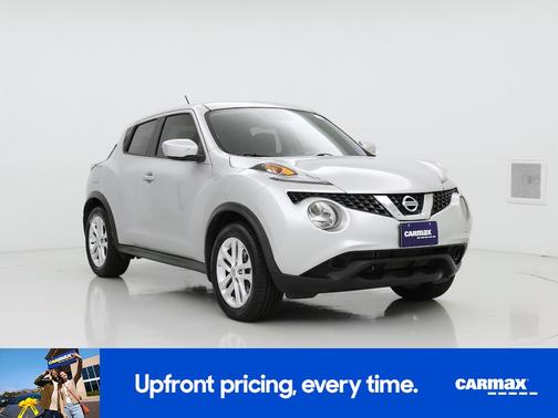 Silver 2015 Nissan Juke SV